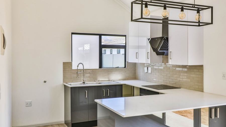 4 Bedroom Property for Sale in Kleinmond Western Cape